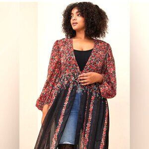 NWT TORRID Flowy Layering Piece/Kimono Size 4x - Stunning!